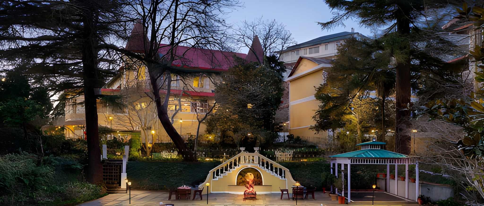 WelcomHeritage Kasmanda Palace - Mussoorie